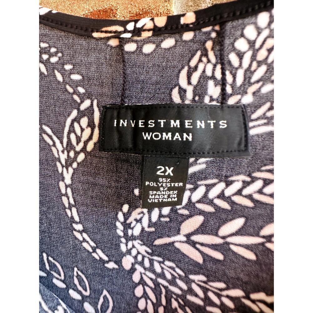 Investments Women's Black Paisley Stretch Scoop Neck Sleeveless Blouse Sz 2X NWT - Picture 3 of 5